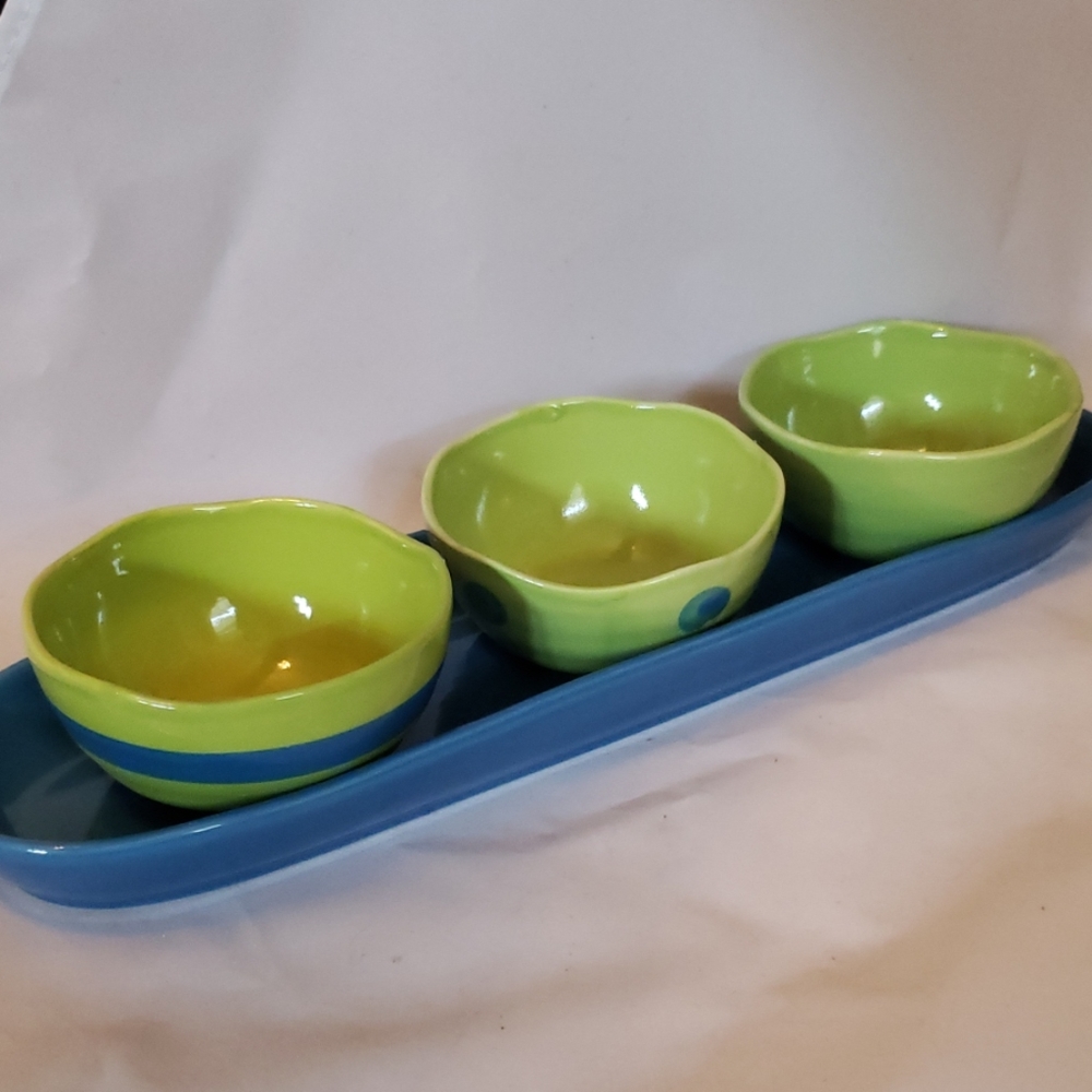 Robinwood Boston 2003 Oblong Platter 3 small bowls